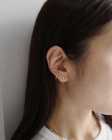 w ear cuff