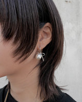 elegant pearl & ribbon pierce