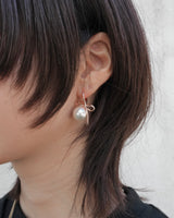 elegant pearl & ribbon pierce