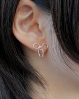 magnet ribbon earring