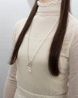 Baroque perl × metal long necklace
