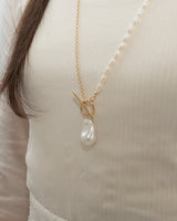 Baroque perl × metal long necklace