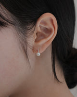 zir line pearl drop pierce