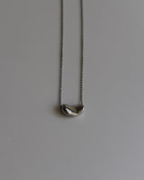 flat beans necklace