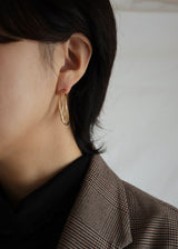 crossed rings pierce