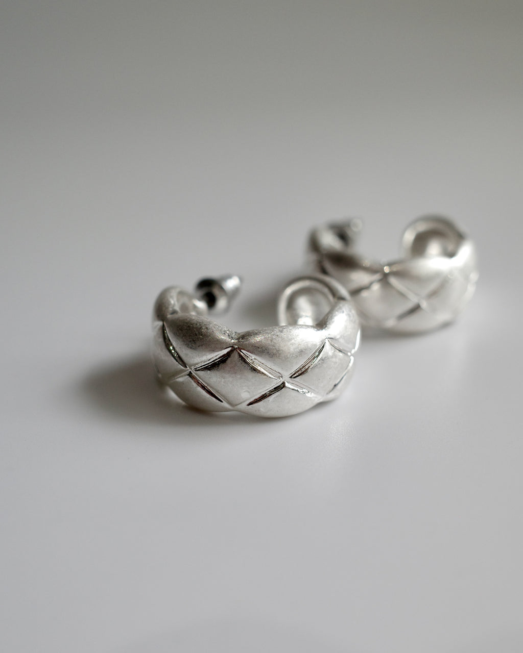 cross matte hoop pierce - beller