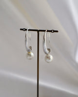 pearl under the dew pierce