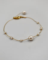 sprinkle pearl bracelet