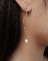 droopy pearl chain piece