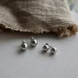 classic pearl stud pierce