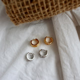 petit ring pierce
