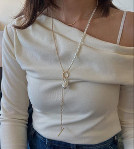 Baroque perl × metal long necklace