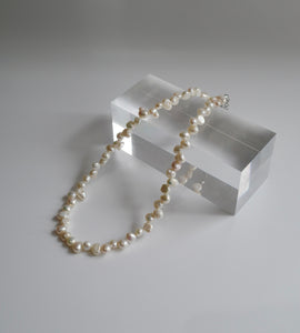 luxury shake pearl necklace