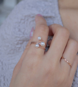 triplet pearl ring