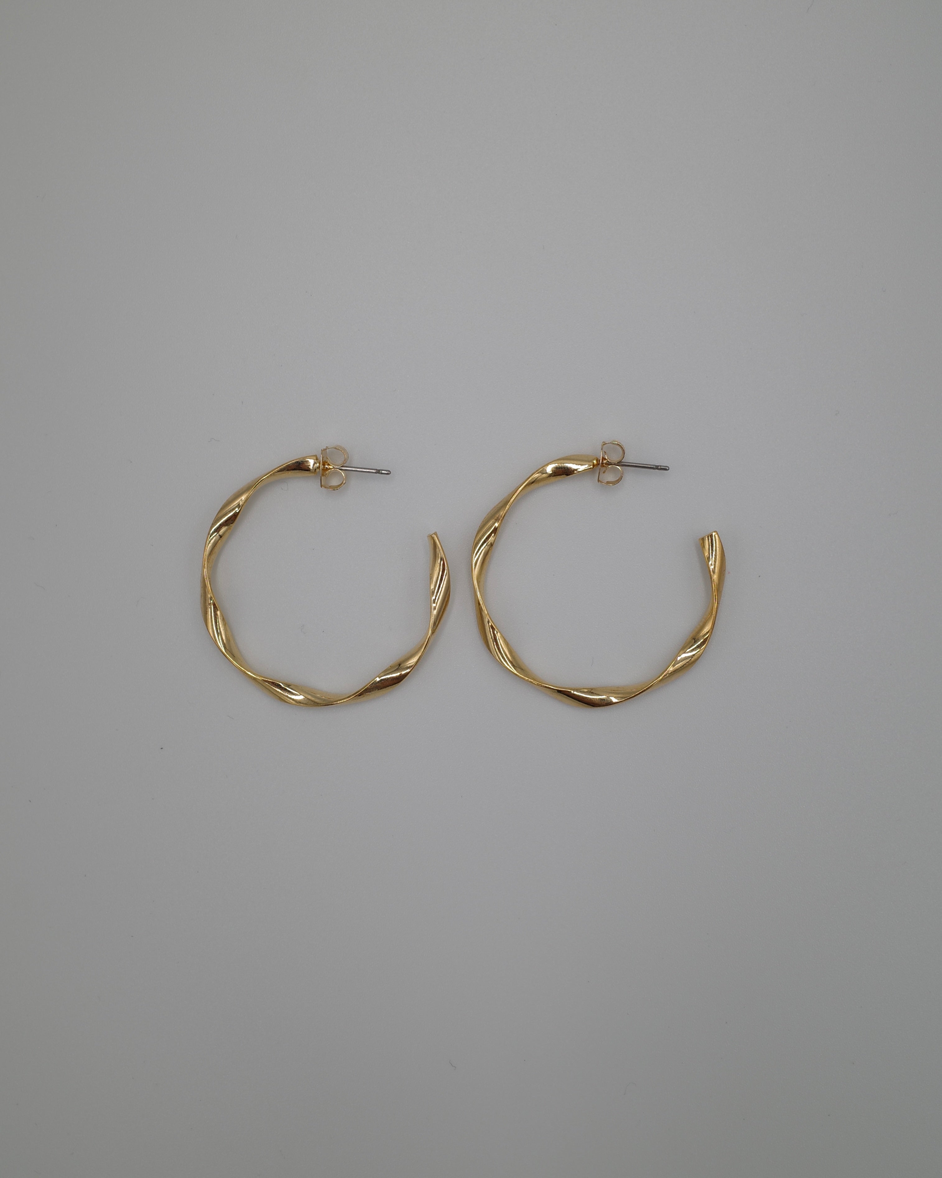 twist hoop pierce - beller