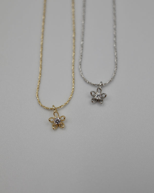 little flower necklace