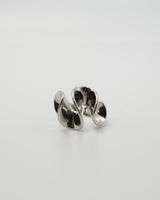 frills ring