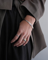 simple winding stainless bangle（stainless steel）