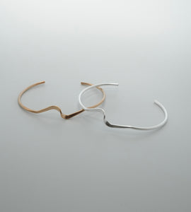 mat wave cuff bangle
