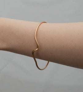 mat wave cuff bangle