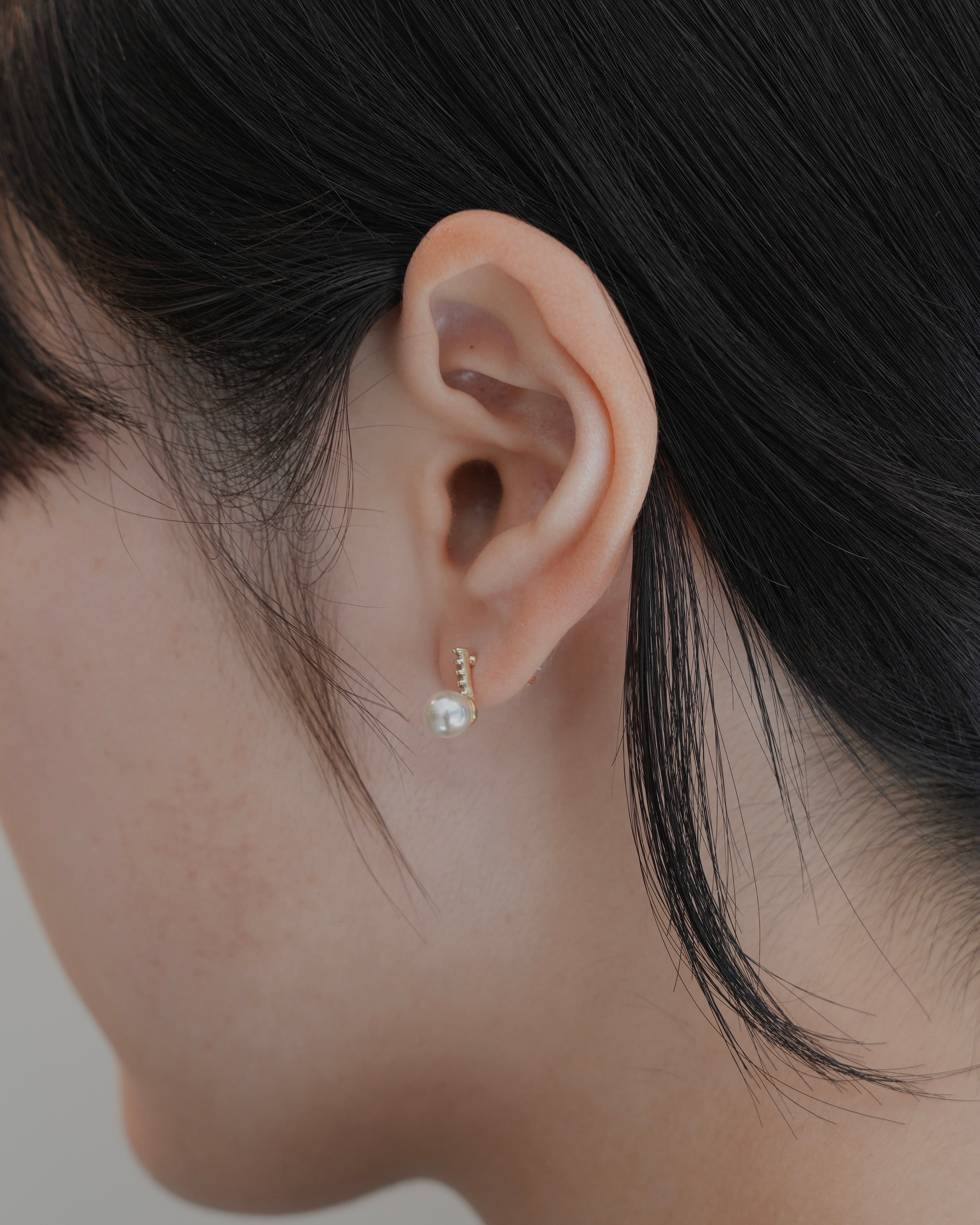 zir line pearl drop pierce – beller