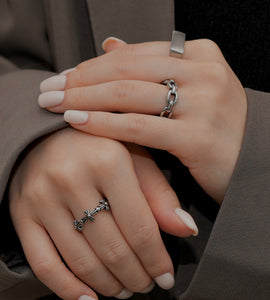 gothic cross eternity ring(stainless steel)