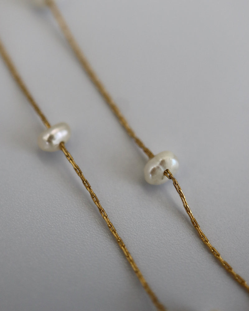 sprinkle pearl necklace