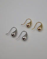 teardrop hook pierce