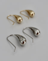teardrop hook pierce