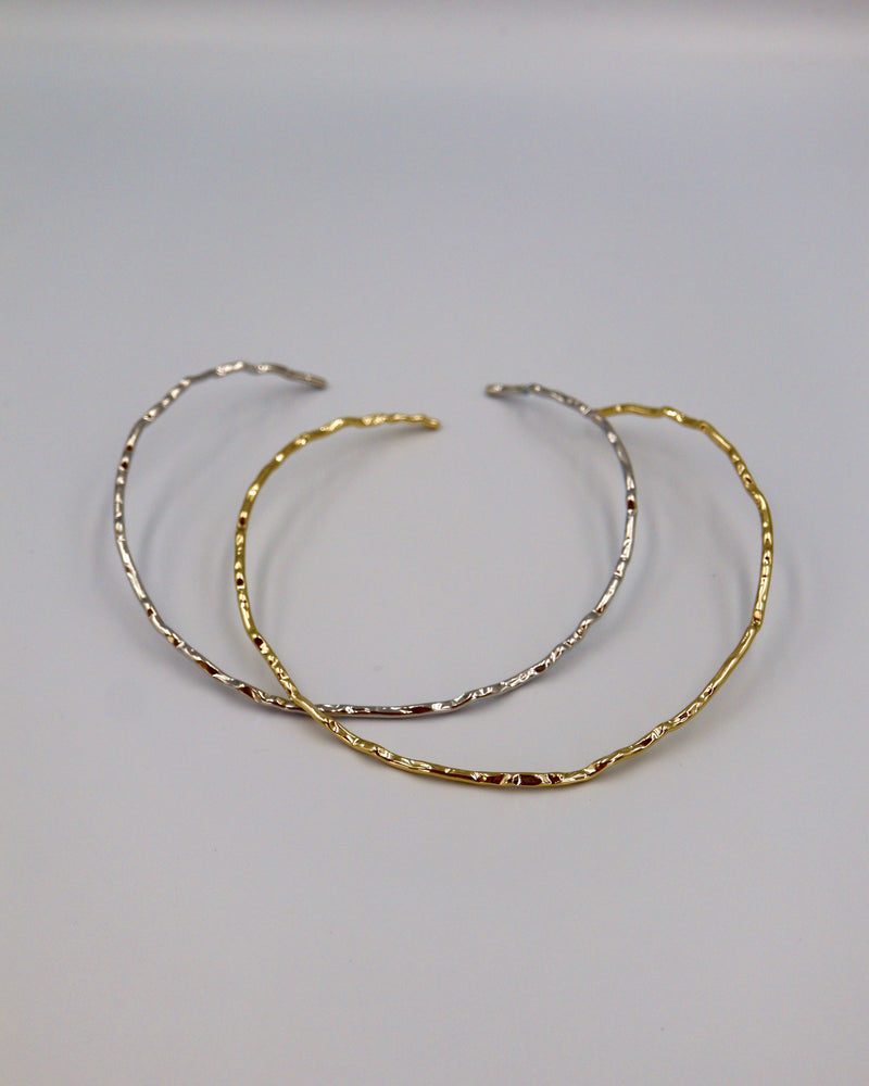 winding narrow neckcuff