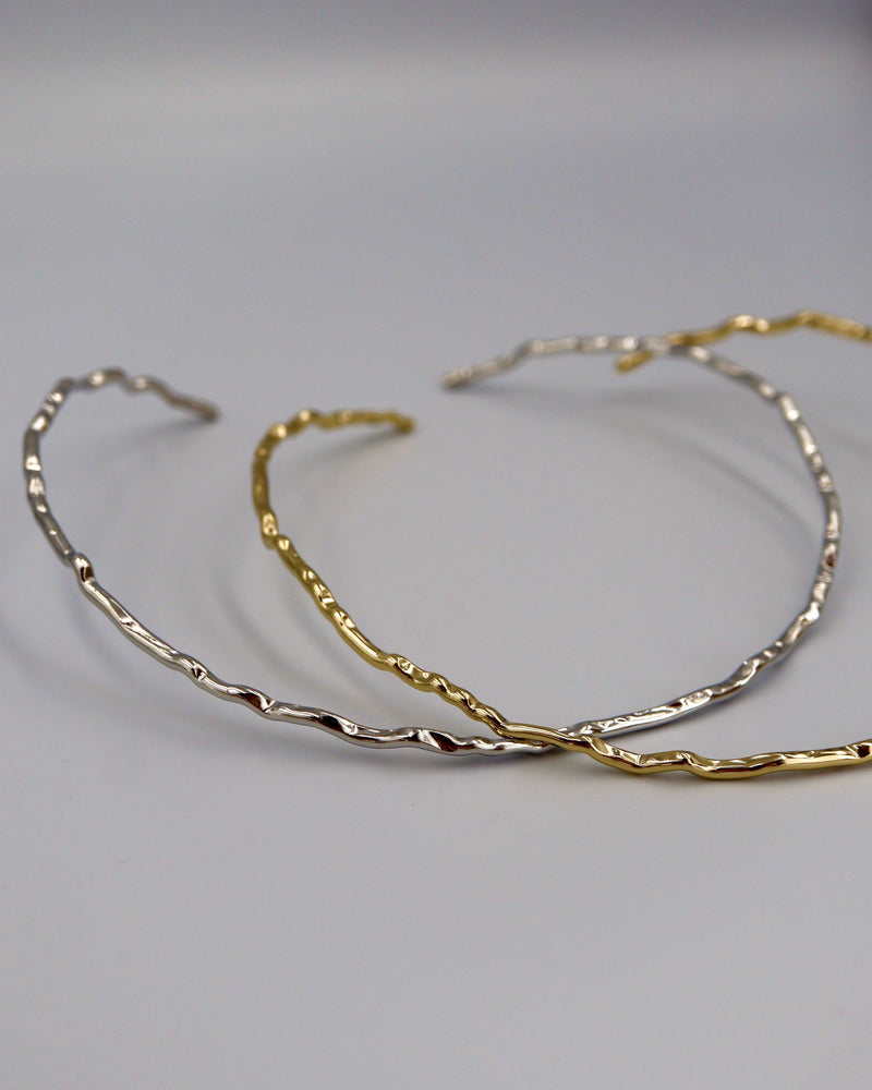 winding narrow neckcuff