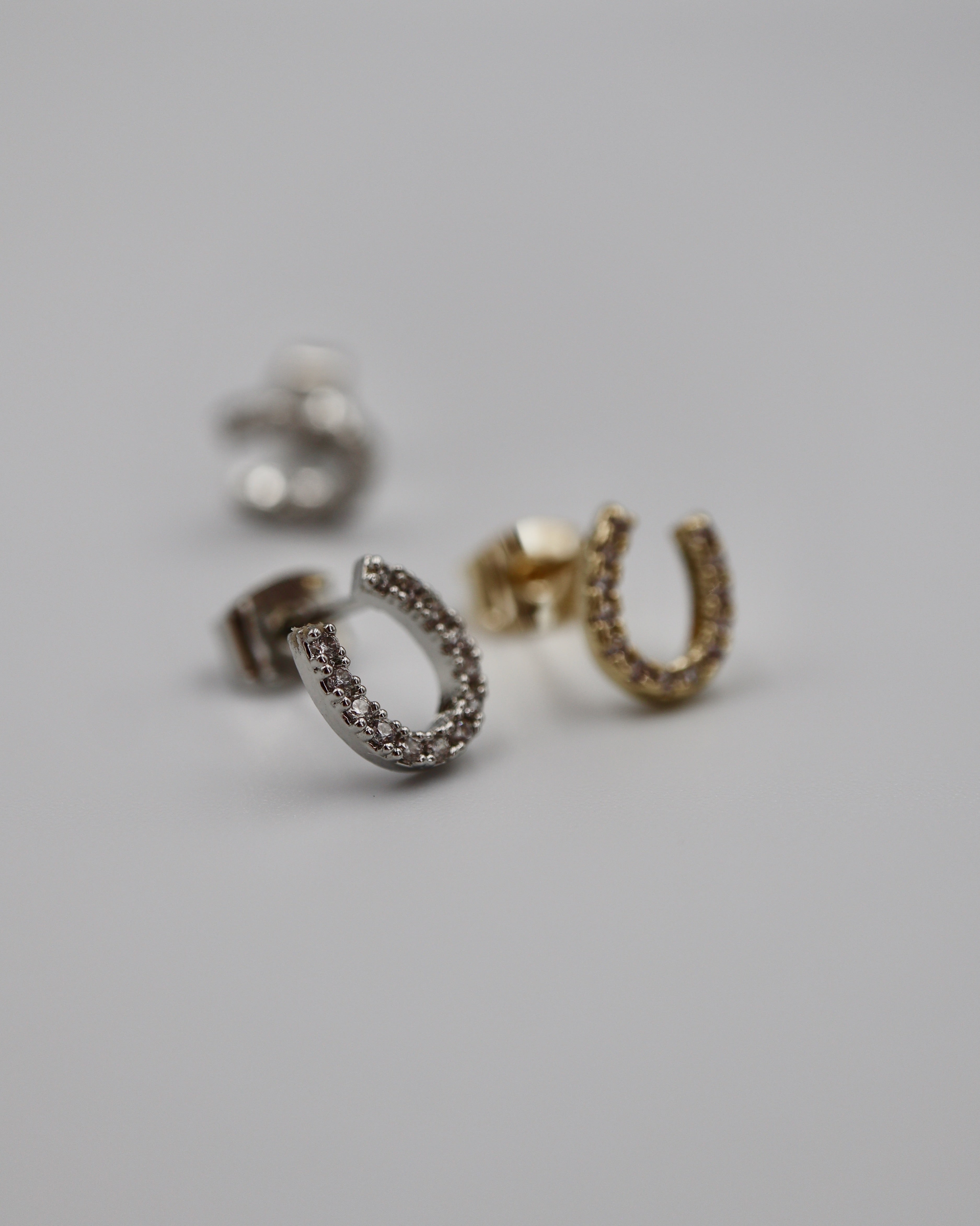 horse shoe pierce – beller
