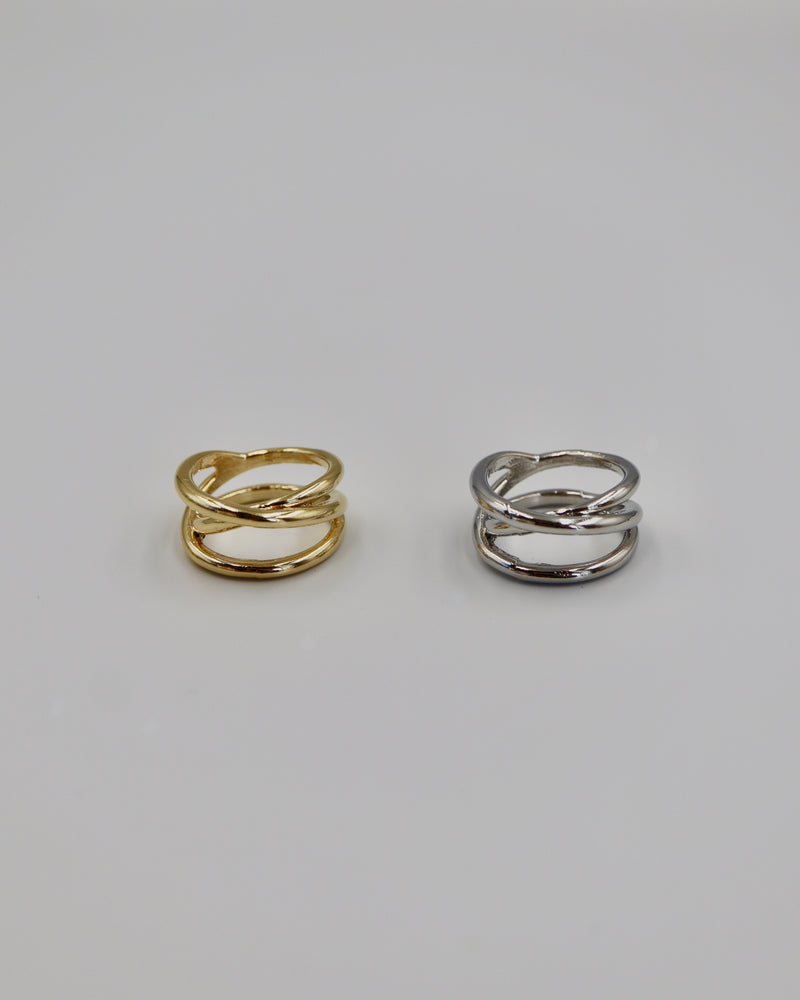 two lines intersect ring