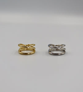 two lines intersect ring