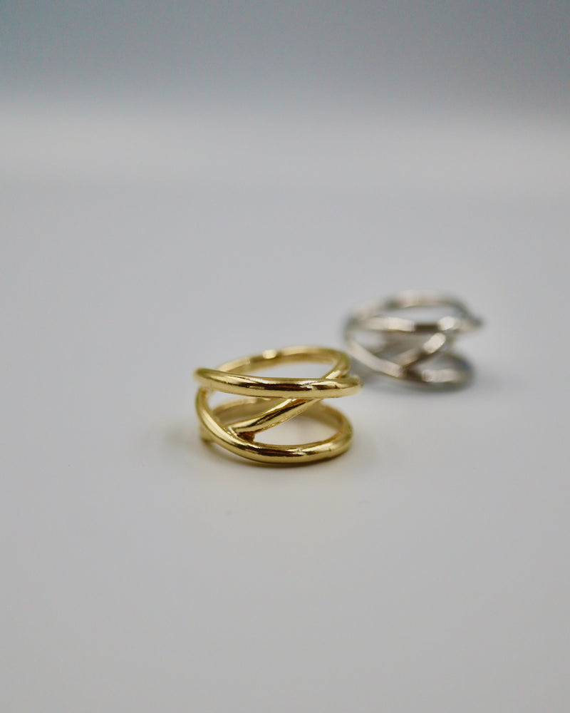 two lines intersect ring
