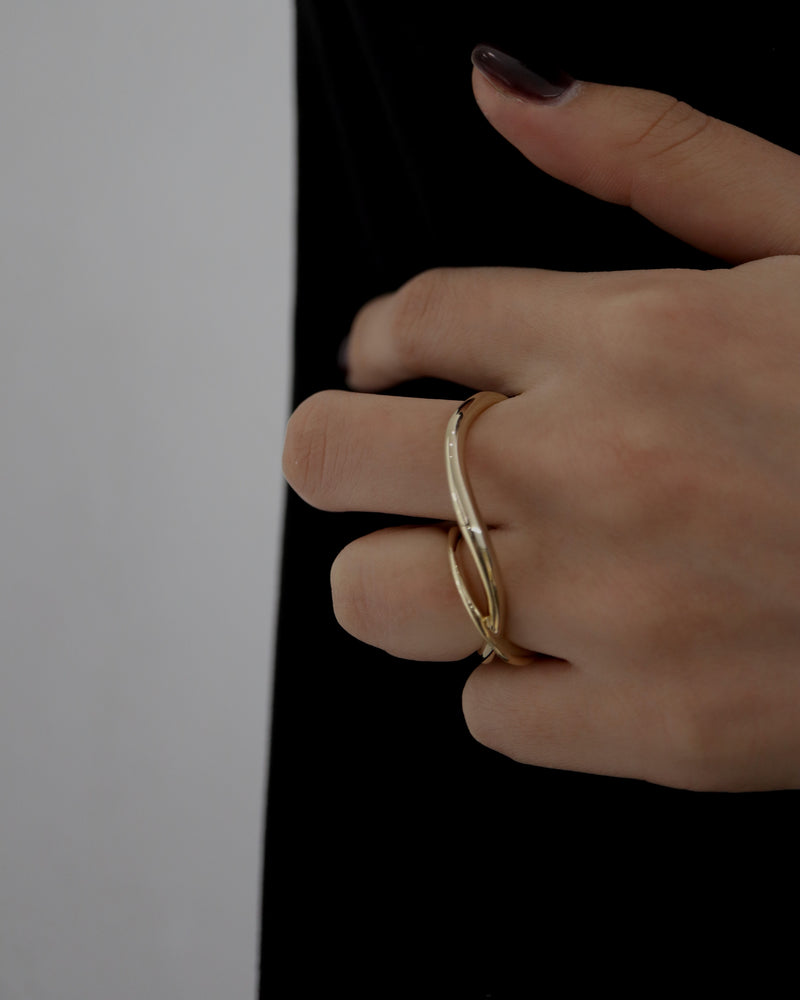 wave cross two finger ring