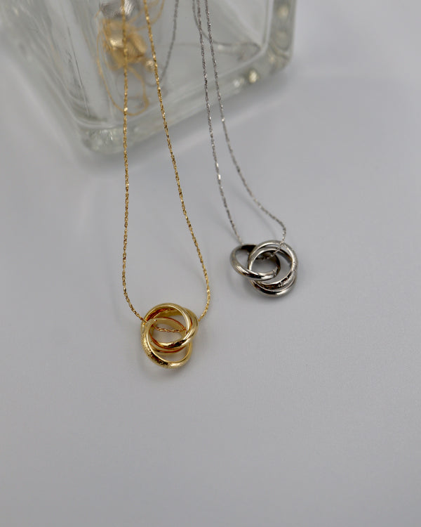 triple ring necklace