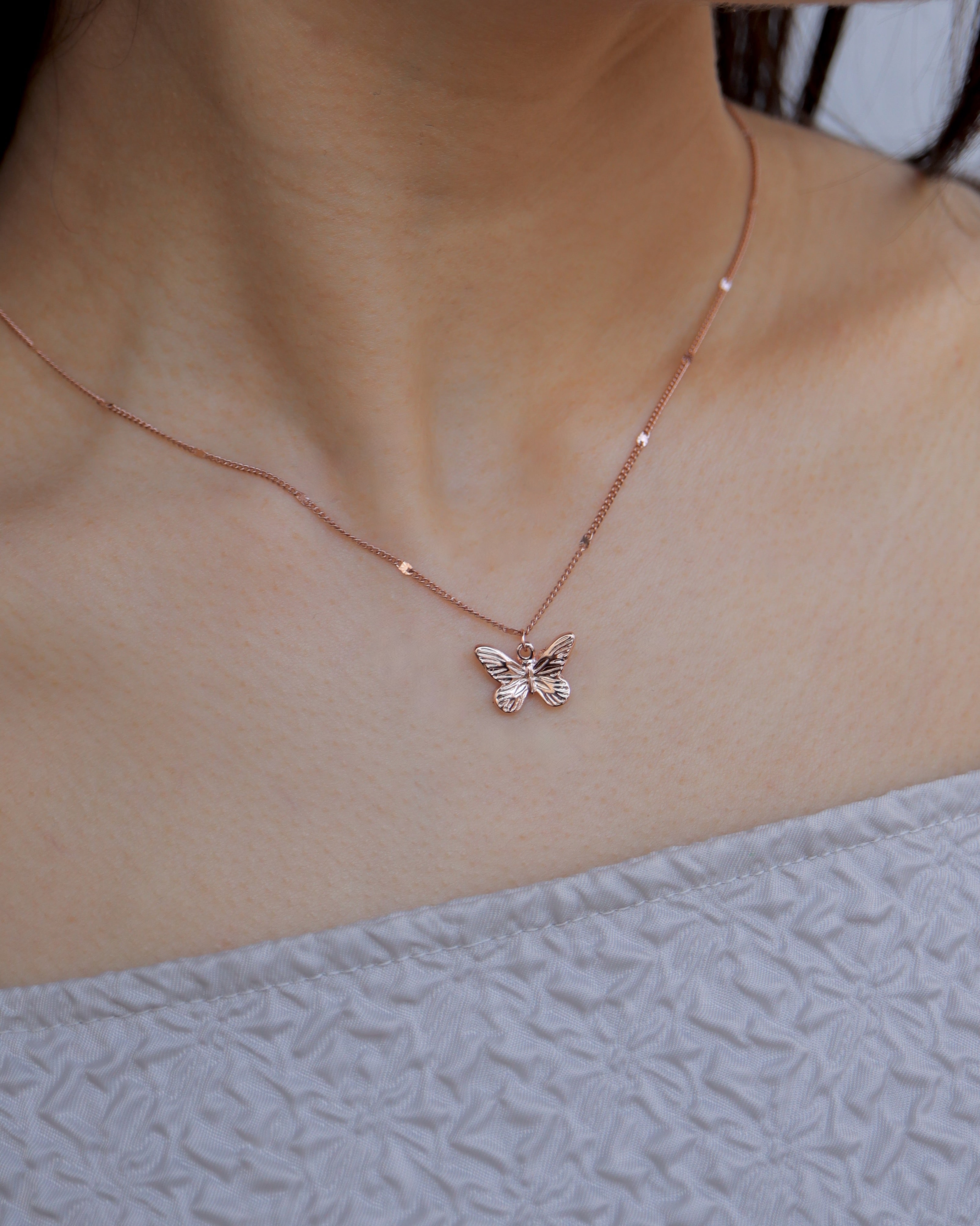 shiny butterfly necklace - beller