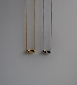 flat beans necklace