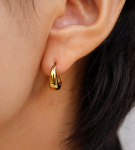 mini plump hoop pierce (stainless steel)