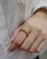 thick string ring