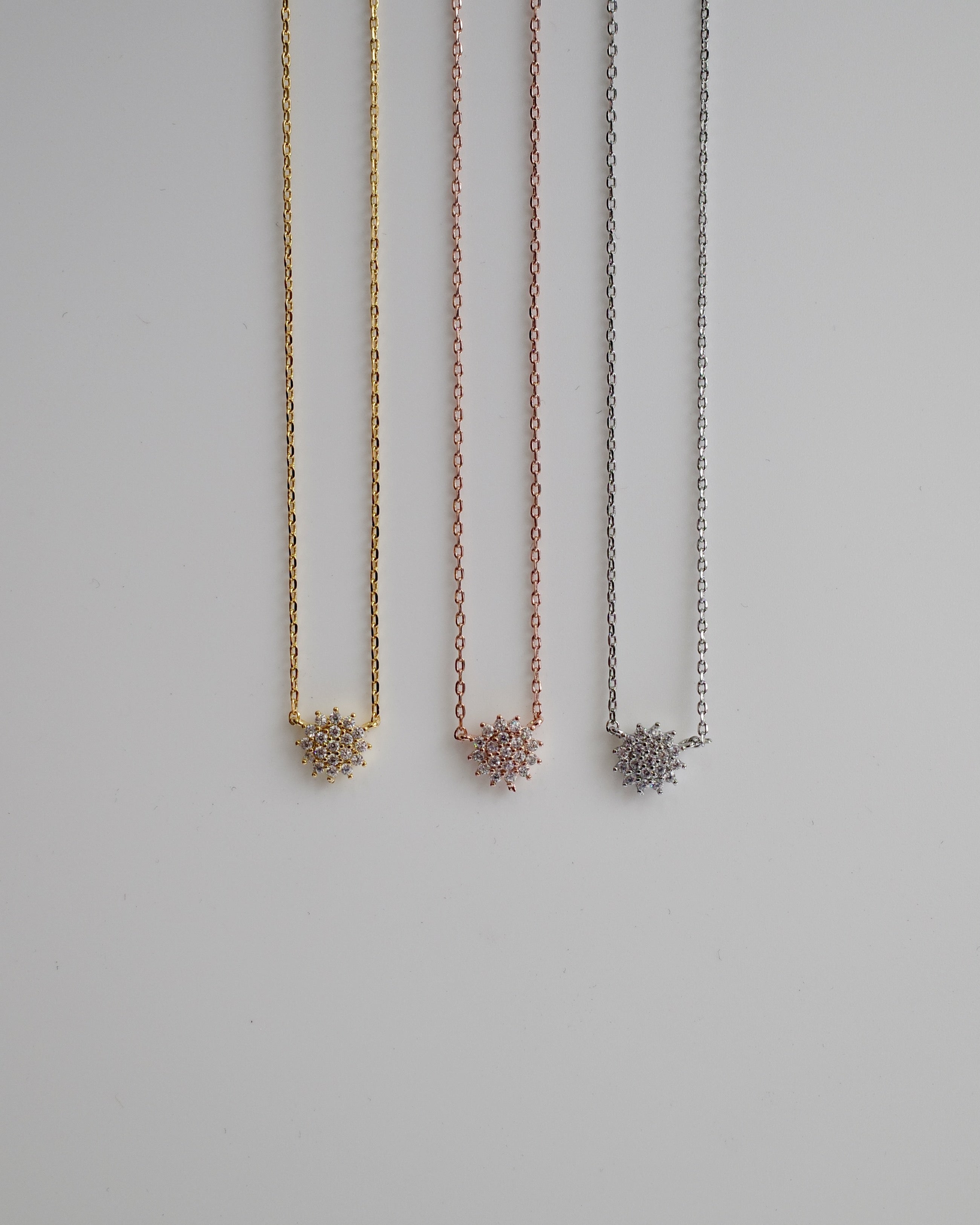シナリー　C3 えりんこ様 zir sun necklace – beller