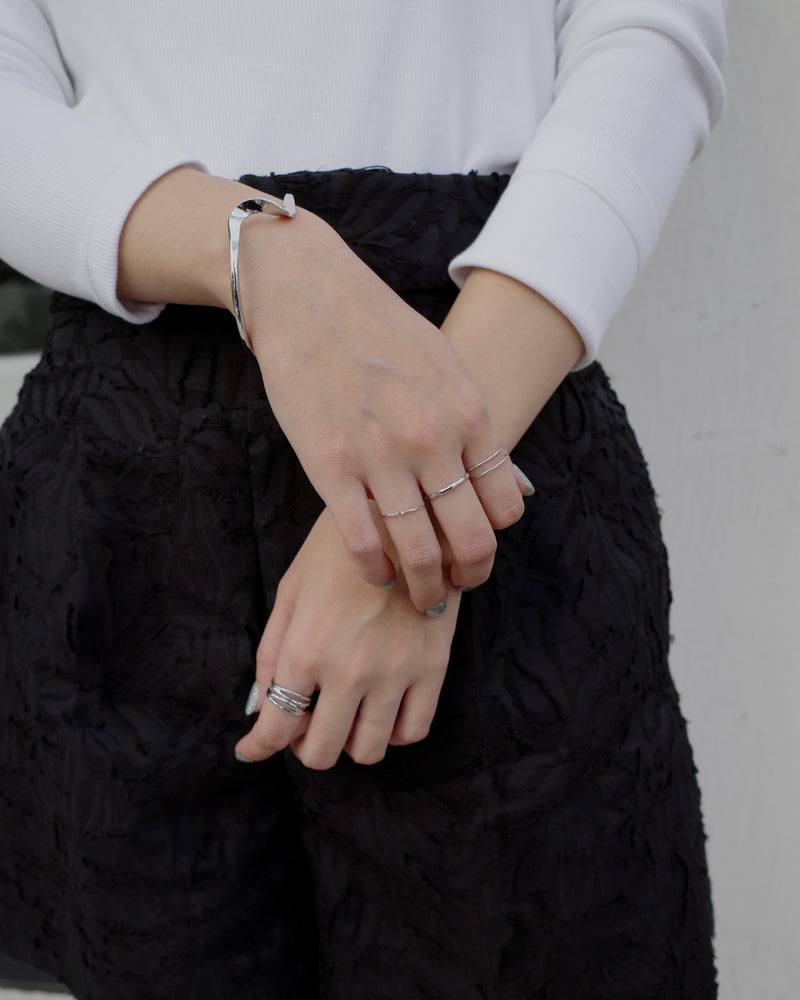 thin twist ring