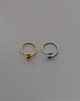shiny hug ring