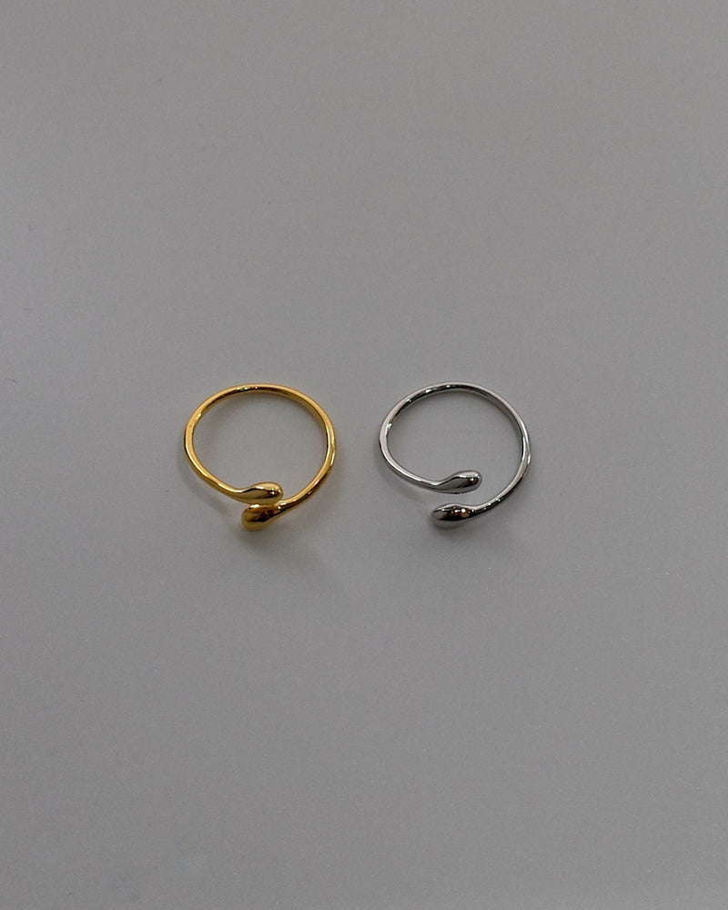 shiny hug ring