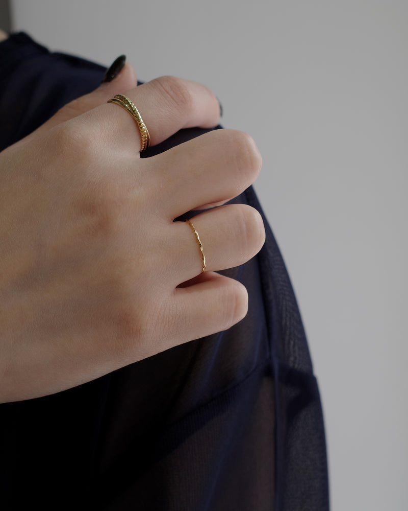 thin twist ring