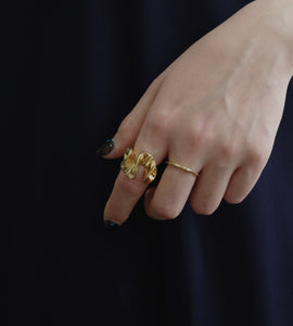 frills ring