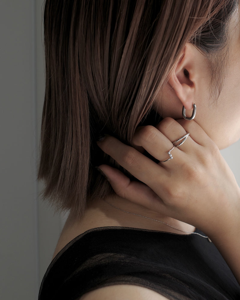 triple small pearl ring