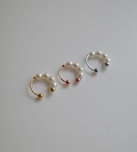 small half paerl ear cuff