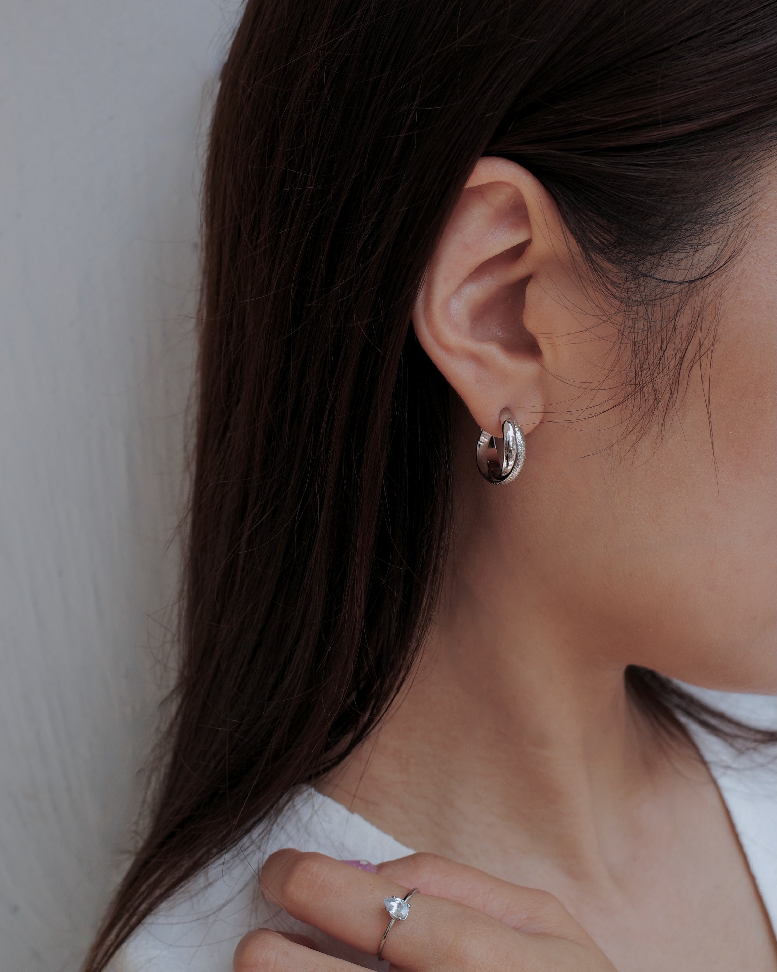shiny cross hoop pierce - beller